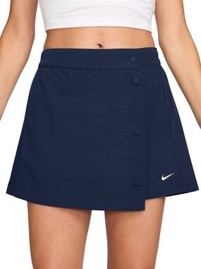 Nike Sportswear Essential Woven Skort